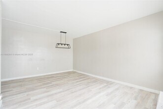 7311 Gary Ave in Miami Beach, FL - Foto de edificio - Building Photo