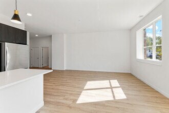 5945 6th Ave in Kenosha, WI - Building Photo - Building Photo