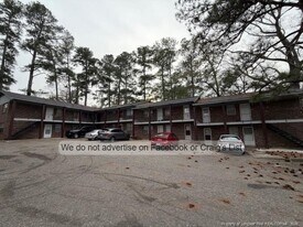 1021 W Rowan St in Fayetteville, NC - Building Photo