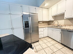 1943 Gauguin Pl in Davis, CA - Building Photo - Building Photo