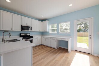 432 Spanish Star Trl in Dripping Springs, TX - Building Photo - Building Photo