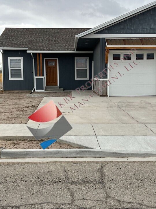 1200 Alamosa Ave in Alamosa, CO - Building Photo