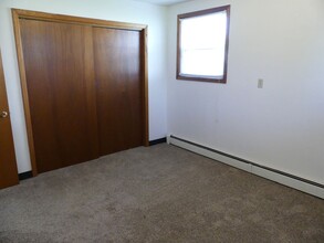 Applewood Apartments in Vermillion, SD - Building Photo - Building Photo