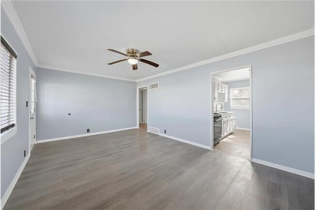 722 W Park Ave in Aurora, IL - Building Photo - Building Photo