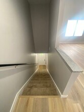 415 Dequincy St, Unit Unit B in Indianapolis, IN - Building Photo - Building Photo