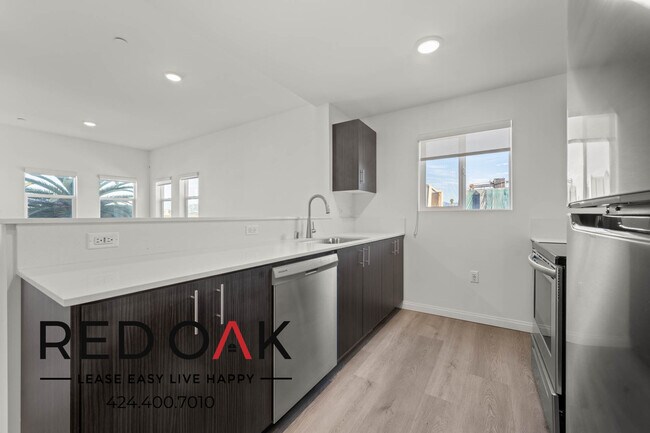 218 S Occidental Blvd in Los Angeles, CA - Building Photo - Building Photo