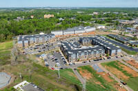 Accent Southrail Townhomes in Charlotte, NC - Building Photo - Building Photo