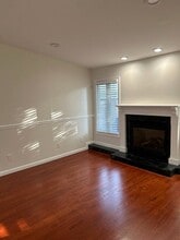 18 Spruce St in Hicksville, NY - Building Photo - Building Photo