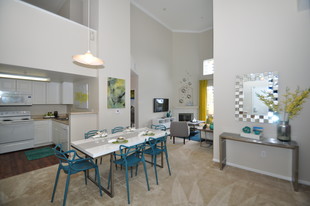 Costa Verde Village Apartments