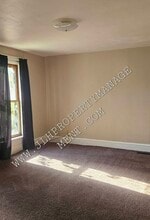 434 W Clark St in Freeport, IL - Building Photo - Building Photo