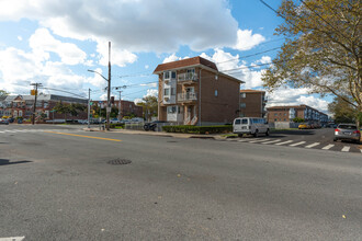 Brook Club Condominium in Brooklyn, NY - Building Photo - Building Photo