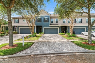 194 Magnolia Creek Walk in Nocatee, FL - Building Photo