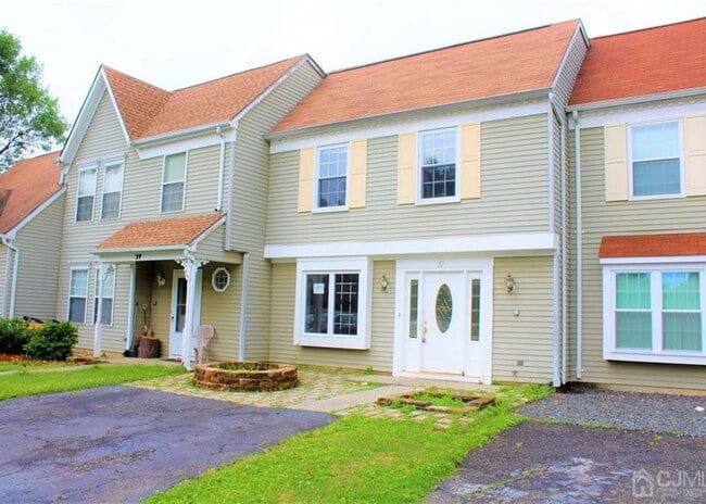 property at 37 Anderson Ct