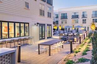 The Dylan in Hercules, CA - Building Photo