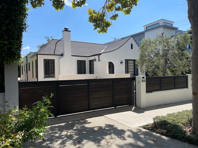 810 N Harper Ave, Unit 810 N Harper in Los Angeles, CA - Building Photo - Building Photo