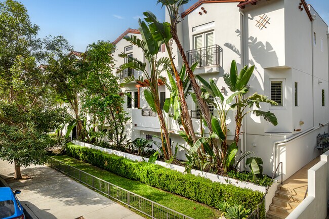 Colfax Villas