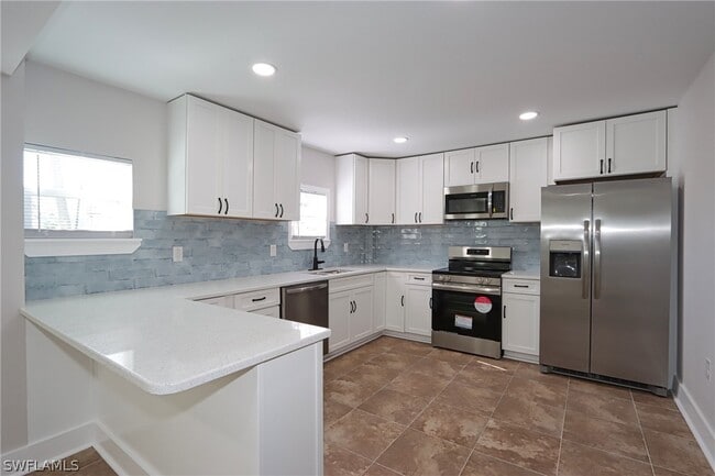 135 Gulfview Ave in Fort Myers Beach, FL - Building Photo - Building Photo