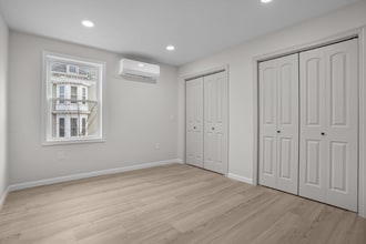 53 Comstock Ave in Providence, RI - Foto de edificio - Building Photo