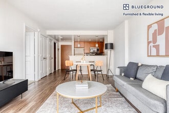 3444 Fairfax Dr, Unit FL10-ID495 in Arlington, VA - Building Photo - Building Photo