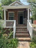 639 W Pleasant Ave in Covington, TN - Building Photo