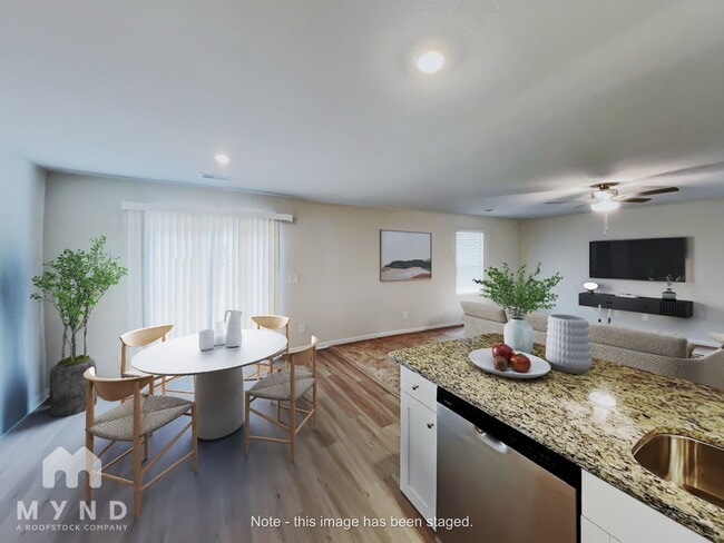 94 Taverners Ln in Angier, NC - Foto de edificio - Building Photo