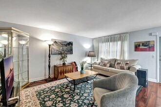 288 Tuscany Ln in Delray Beach, FL - Building Photo - Building Photo