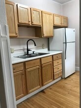 529 N 4th St, Unit Apt #1 in Marquette, MI - Building Photo - Building Photo