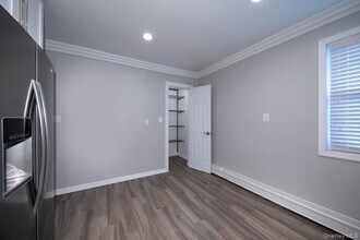 63 Island Blvd in Bohemia, NY - Building Photo - Building Photo