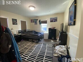 55 Pine St, Unit 1 in Cambridge, MA - Building Photo - Building Photo