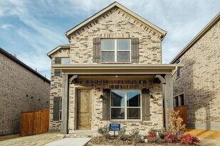 7613 Regal Ln in North Richland Hills, TX - Building Photo