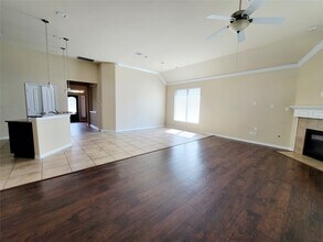 9415 Harmony Lake Ln in Rosenberg, TX - Building Photo - Building Photo