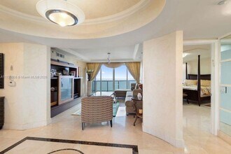 18911 Collins Ave, Unit 1906 in Sunny Isles Beach, FL - Building Photo - Building Photo