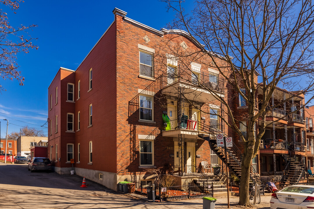 2619-2629 Chapleau St in Montréal, QC - Building Photo