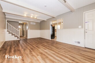 409 SW Westminister Rd in Blue Springs, MO - Building Photo - Building Photo