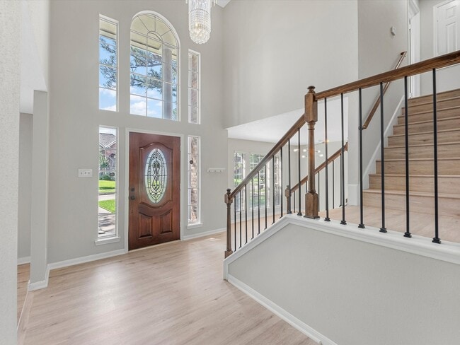 1227 Lake Estates Ct