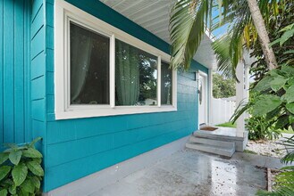 2470 47th St S in St. Petersburg, FL - Foto de edificio - Building Photo