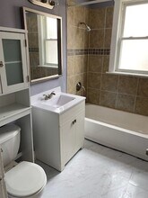 18 W 111th Pl in Chicago, IL - Building Photo - Building Photo