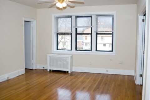 Les Gertrude Apartments in Red Bank, NJ - Foto de edificio - Interior Photo