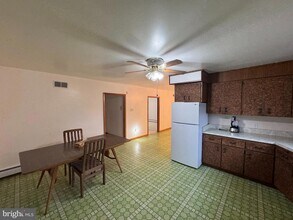 1305 Hawthorne Ln in Fort Washington, PA - Building Photo - Building Photo