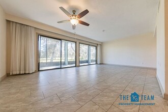 553 Maple Leaf Ct in Haines City, FL - Building Photo - Building Photo