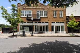 362 Dauphin St in Mobile, AL - Building Photo