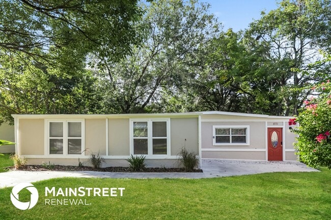 property at 870 Susan Dr