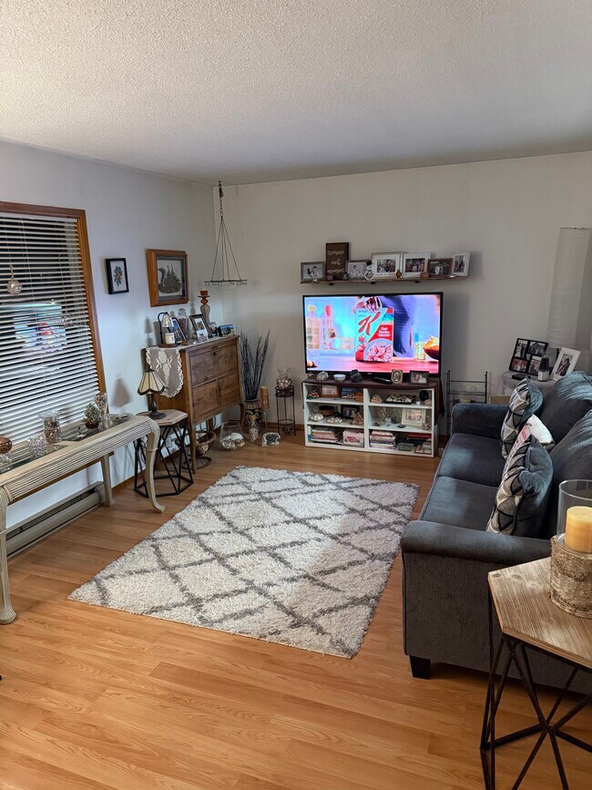 12 Shanahan Rd in Penetanguishene, ON - Building Photo - Building Photo