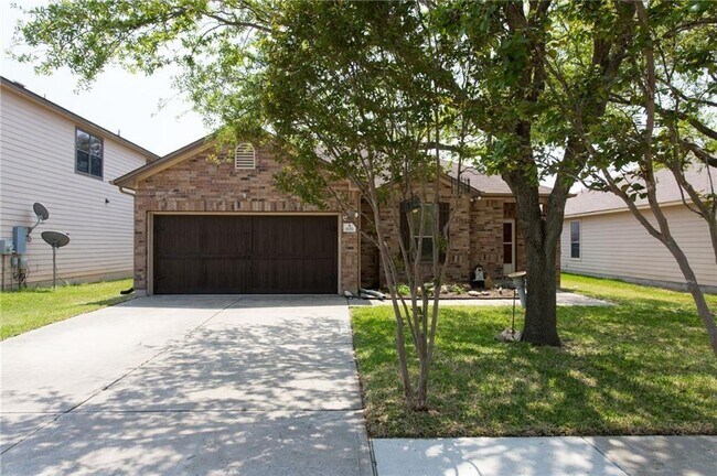 1651 Bayland St in Round Rock, TX - Foto de edificio - Building Photo