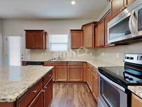 4335 Lochurst Dr in Pfafftown, NC - Building Photo - Building Photo