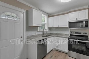 618 Lilley Ave in Columbus, OH - Building Photo