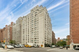 196 E 75th St in New York, NY - Building Photo