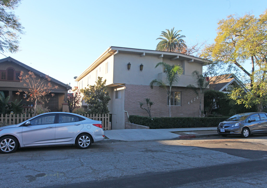 4626 Russell Ave in Los Angeles, CA - Building Photo