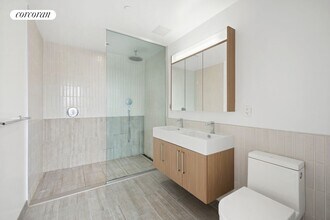 415 Red Hook Ln in Brooklyn, NY - Building Photo - Building Photo