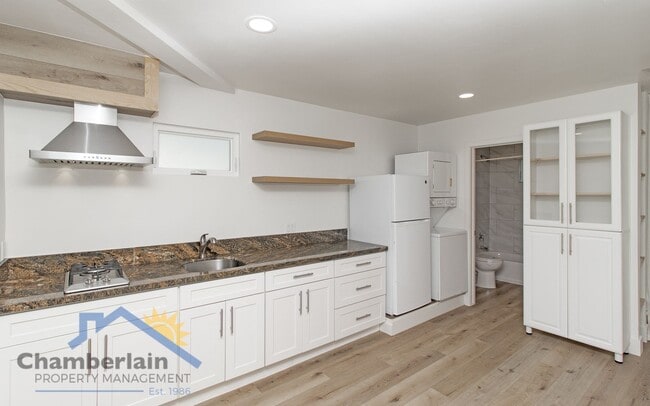 1515 E Higgins St in Oceanside, CA - Building Photo - Building Photo